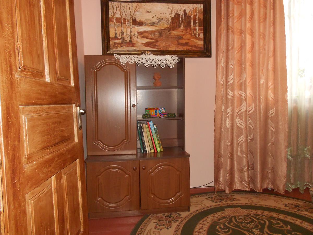 Sadyba Karpatskyi Vedmid Kossiw Exterior foto